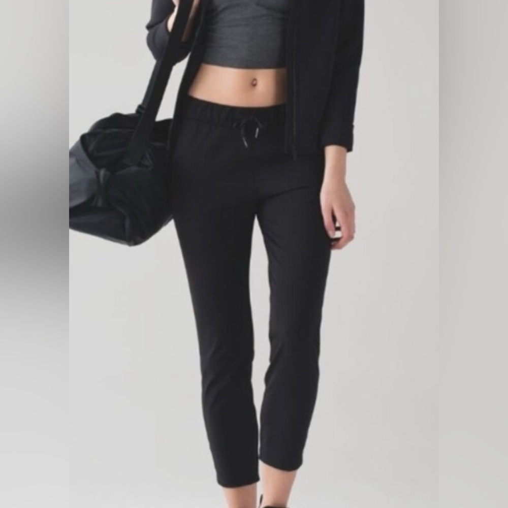 Lululemon On The Fly Pant size 2
Black